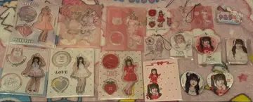 =LOVE 이코러브 사이토 지아라 아크릴 스탠드 캔뱃지 세트