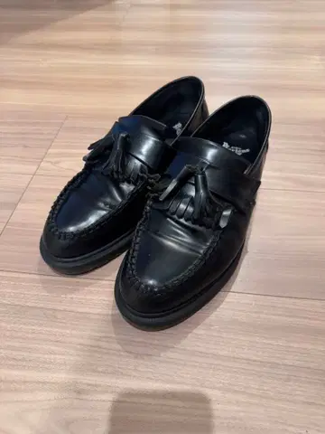 닥터 마틴 ADRIAN 태슬 로퍼 UK7