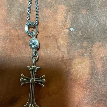실버 크로스 목걸이 스톤 포함
