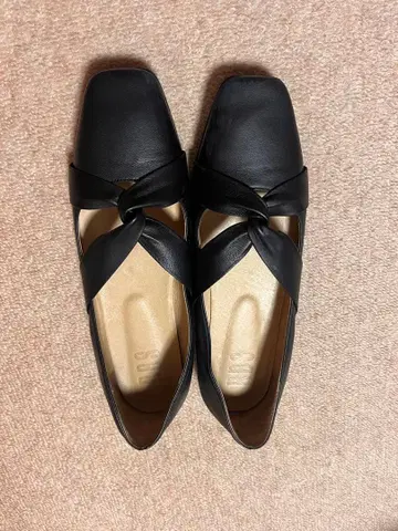 RBS 블랙 크로스 스퀘어토 플랫