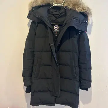 CANADA GOOSE 블랙 다운 자켓