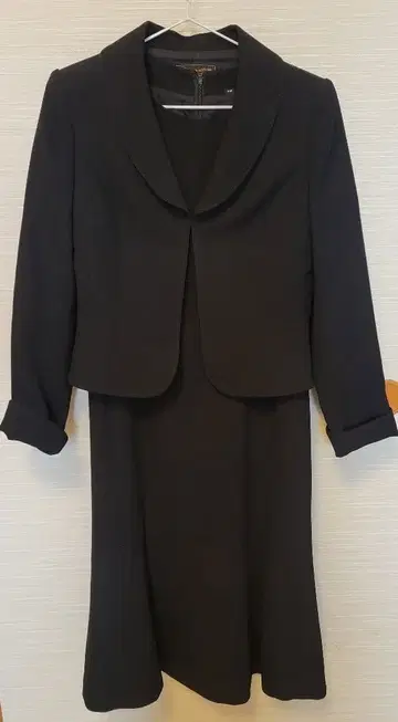 도쿄 이긴 블랙 포멀 수트