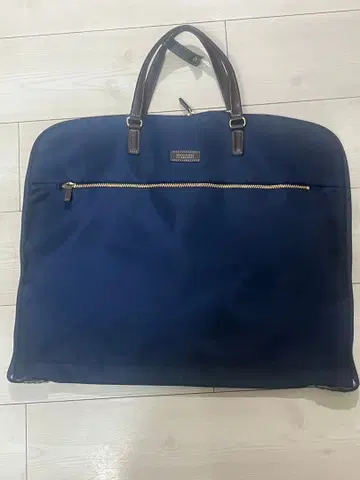 맥킨토시 필로소피 가먼트 백 네이비