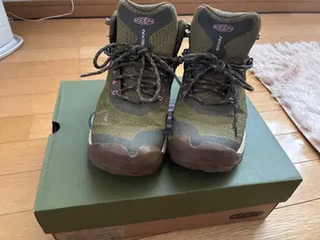 트레킹 슈즈 24.5cm KEEN