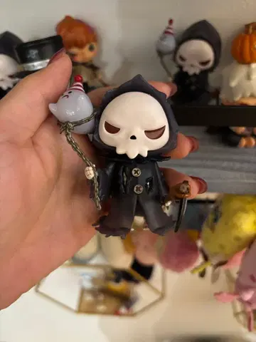 히로노 씨의 피규어입니다.