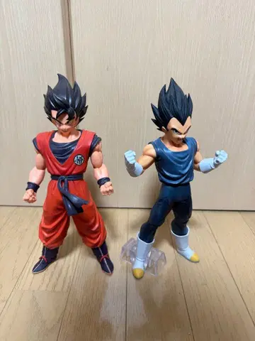 손오공과 베지터 피규어 세트