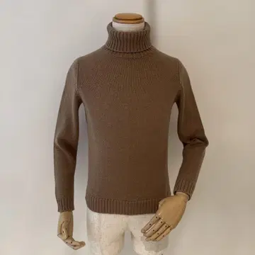 자노네 / 터틀넥 니트 / 5 게이지 / 카멜 / 46