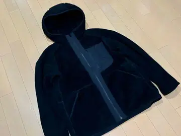 UNIQLO x 화이트 마운티니어링 플리스 자켓