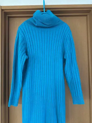 Armani Exchange 터틀넥 미니 원피스