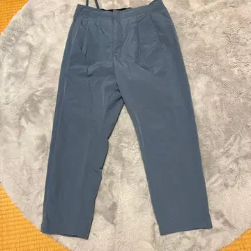 헬리 한센 슬랙스