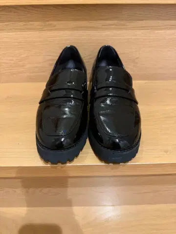 HIMIKO 블랙 로퍼