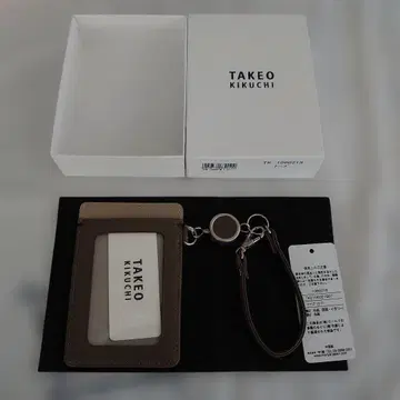 TAKEO KIKUCHI 브라운 패스 케이스