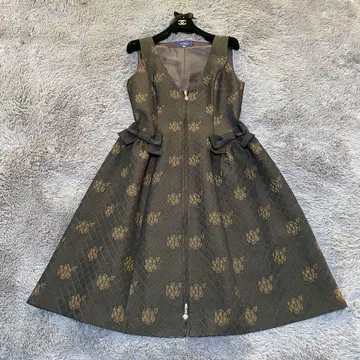 엠즈 그레이시 퀼팅 까멜리아 더블 지퍼 오버롤 스커트 40