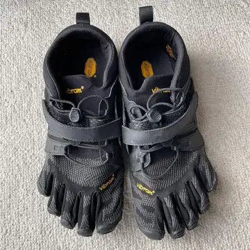 비브람 파이브핑거스(Vibram FiveFingers)