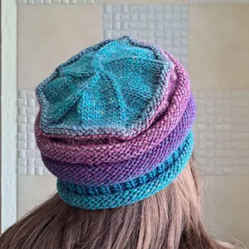 니트 모자 그린 보라색과 핑크색 그라데이션