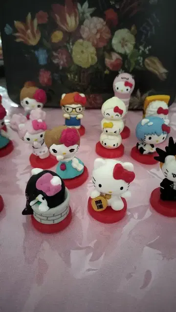 헬로키티 피규어 세트 다색