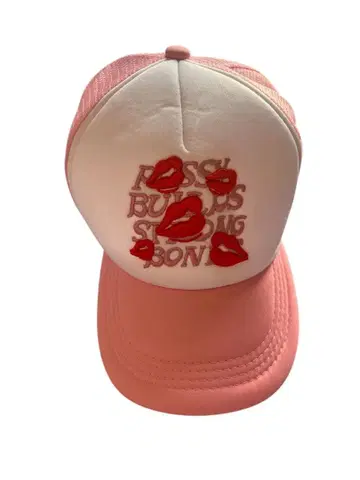 새상품 미사용 립 프린트 트래커 햇 핑크