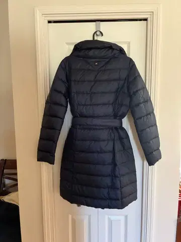 후드 부착 벨트 부착 롱 다운 자켓 블랙