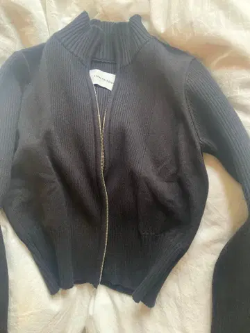 LOW CLASSIC HIGH NECK ZIP-UP KNIT TOP