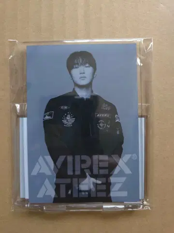 ATEEZ 산 AVIREX 아크릴 스탠드