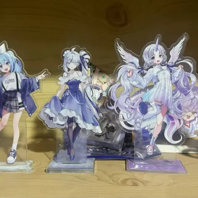 스텔라이브 아크릴스탠드,캔뱃지