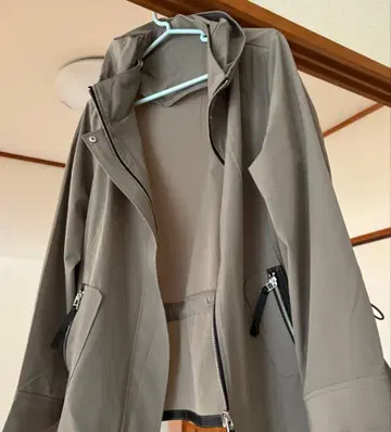새상품 그레이 후드 부착 캐주얼 자켓