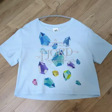 미세스 그린애플 피오르 로고 크롭 티셔츠 스카이블루