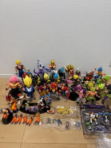 드래곤볼 피규어 묶음 판매 약 30체 이상