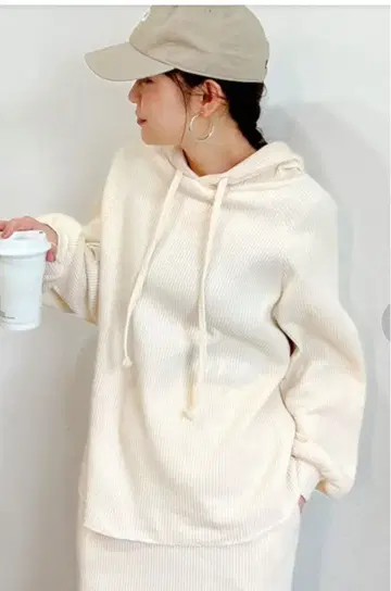 PICHI 피이치 와플 후드티 아이보리