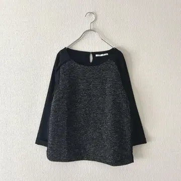 [ 어반 리서치 도어즈 ] 니트 절개 블라우스 블랙 차콜 그레이