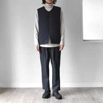 LAMOND Nylon Cotton Reversible Down Vest