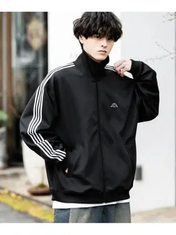 카파 오버 사이즈 원포인트 자수 트랙 자켓