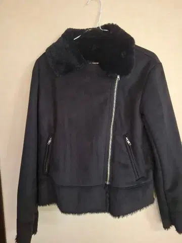 페이크 무스탕 코트 라이더스 MERCURYDUO 프리 사이즈 블랙