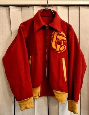 1950년대 레터드 와펜 부착 울 자켓 빈티지 자수 블루종 바시티 자켓