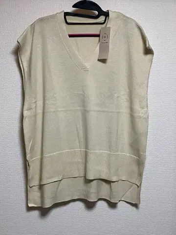 사만사 모스모스 택 포함 새상품 니트 베스트