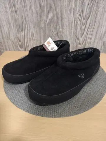 ROXY 블랙 슬립온 발수 가공 25cm 록시 반값 F