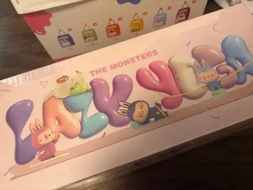 라부부 Labubu Lazy Yoga 모듬 세트.