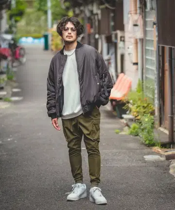 거의 미사용 NULL 사루엘 조거 카고 팬츠 M size 올리브