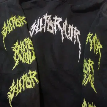 드래곤 그래픽 후드티