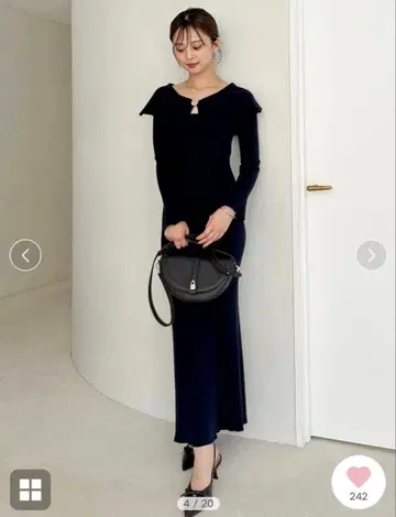 [새상품] 스나이델 Sustainable 디자인 프론트 니트 원피스