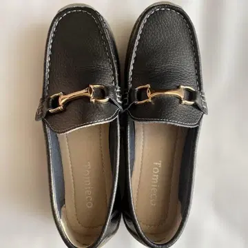 Tomieco 블랙 로퍼