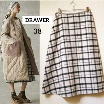 Drawer 38 체크 무늬 플레어 스커트 292