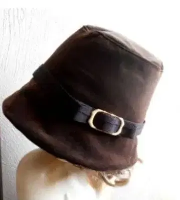 새상품 데드스탁 빈티지 버클 트리밍 브라운 벨벳 크로셰