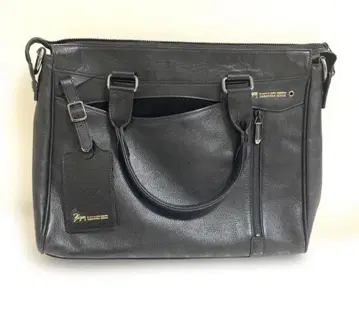 가죽 비즈니스 토트백 금장 장식 PC 수납 가능 사만사 킹스