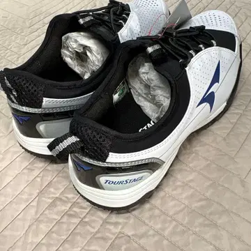 TOURSTAGE 골프화 25.0cm 3E 화이트/블랙