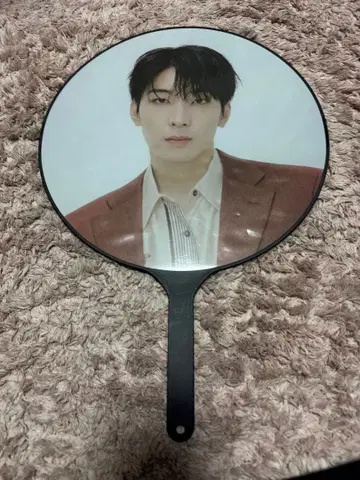 SEVENTEEN 세븐틴 원우 부채