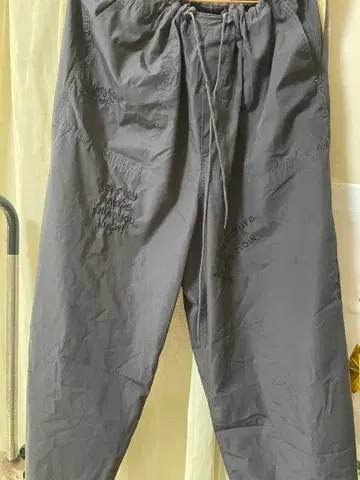 니코앤드 Netflix 콜라보 팬츠