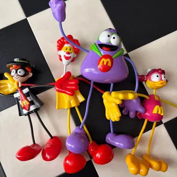 맥도날드 캐릭터 피규어 4체 세트