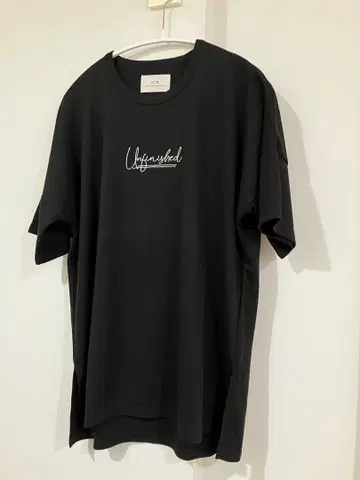 MB 자수 실키 T셔츠 블랙 [ S ]