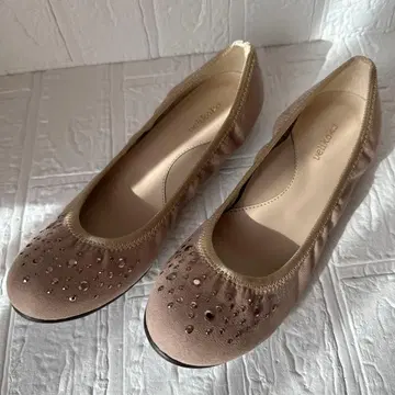 미사용 [ 베리코코 ] 큐빅 장식 플랫 라운드토 24cm 베이지